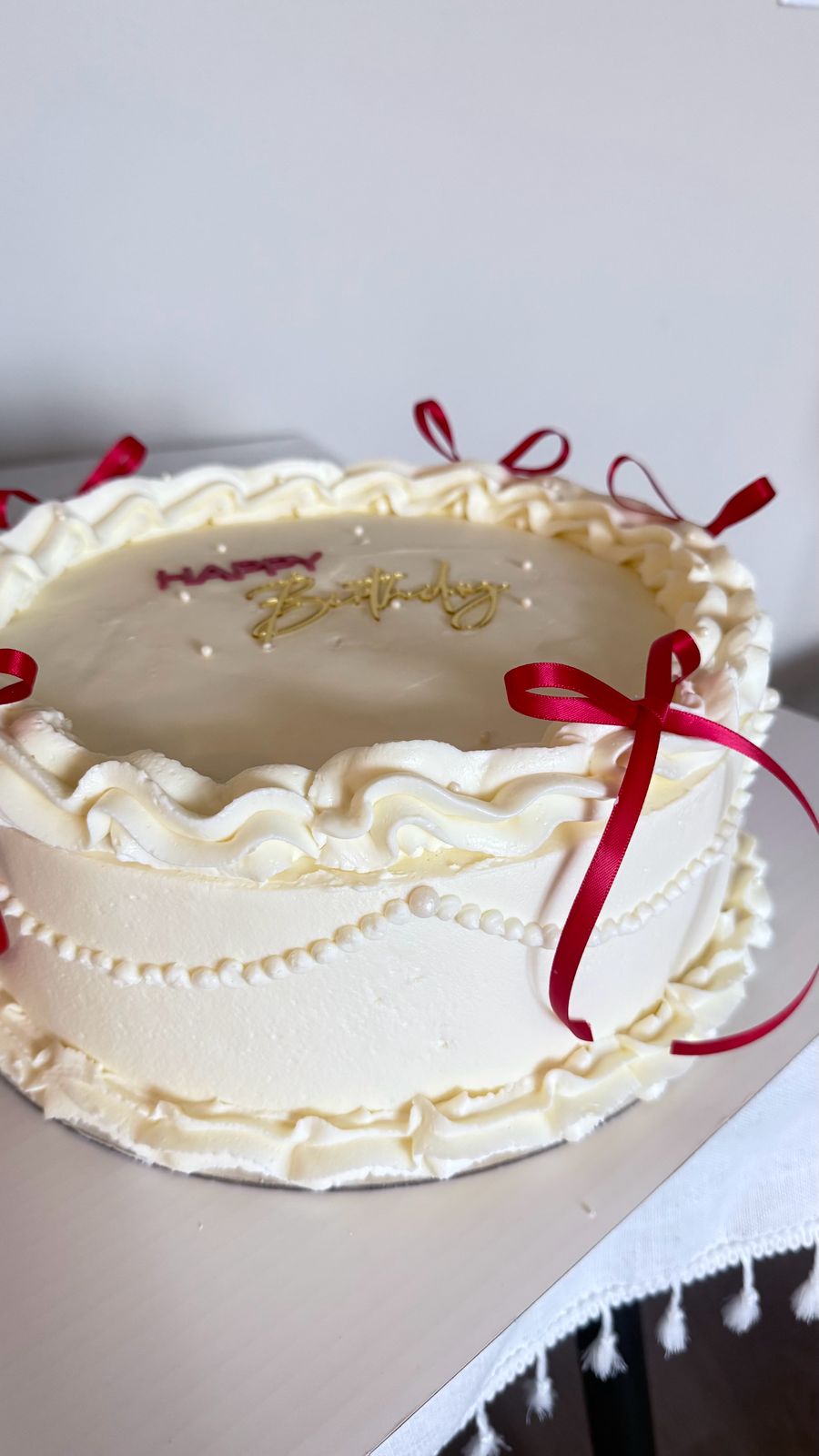 Custom cake creation 24 by La La Sweett
